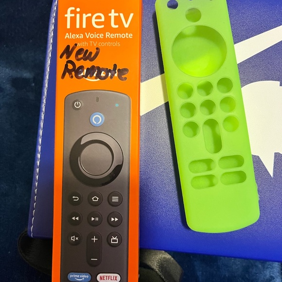 Amazon 4k fire stick remote, brand new with aftermarket silicone remote cover - Picture 2 of 5